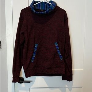 Women's Burgundy sweatshirt with Blue Accents.   B2